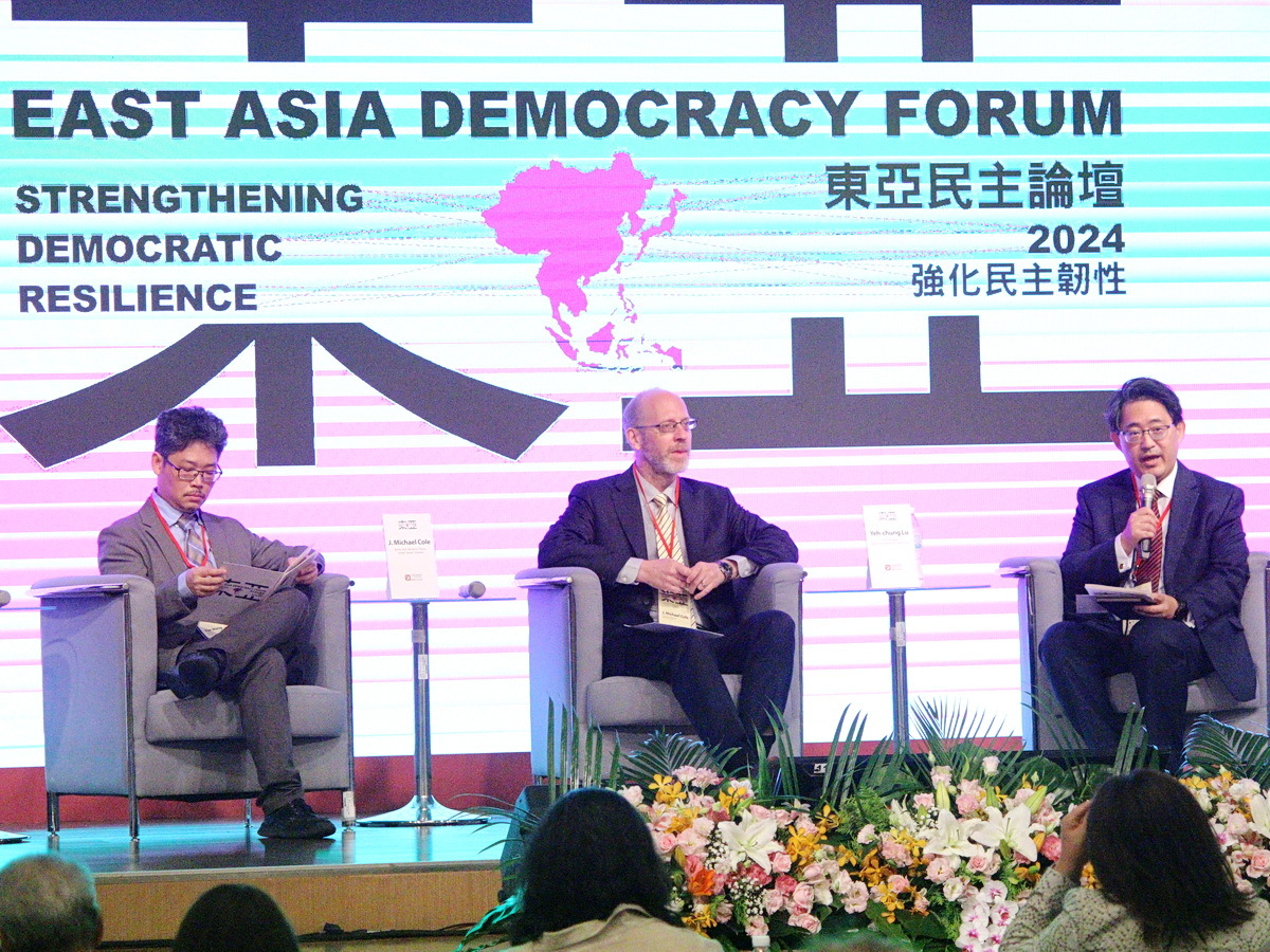 威權政權擅用銳實力 學者：民主陣營急迫感出現不對稱