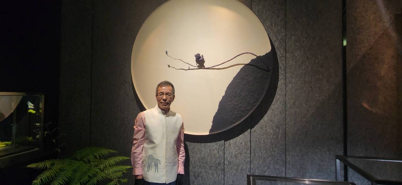 東方禪意鑲入珠寶！鈦金藝術家陳智權開啟當代珠寶新篇章 (影音)