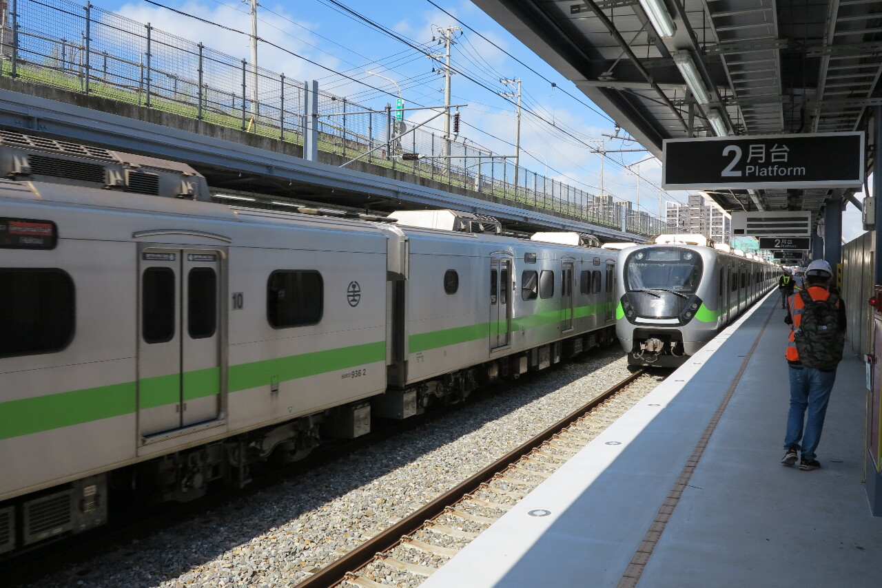 春節台鐵加開8班自強號列車自由座  多載逾2千人