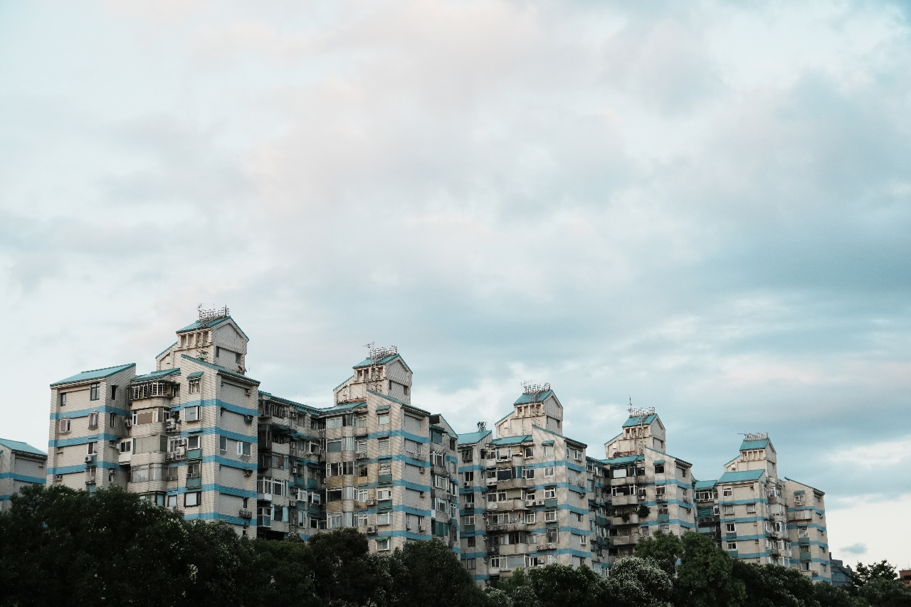 央行：去年第4季房價所得比略降 但民眾購屋負擔仍重