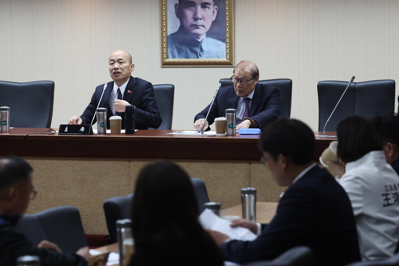國軍加薪修法立院突喊卡 傳藍白條文談不攏 綠委批議事被迫中斷