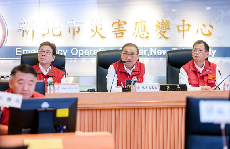 新北仍有逾8000戶停電  侯友宜：拚今日內修復