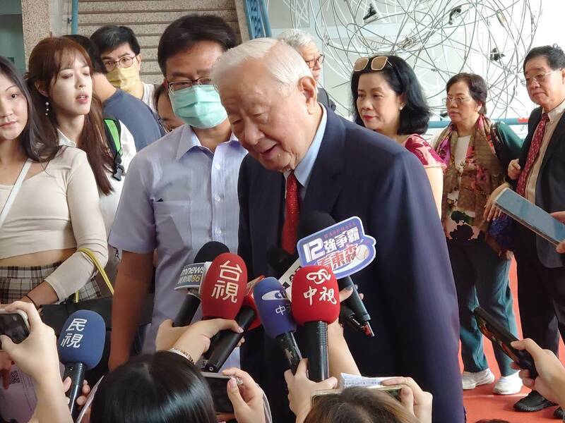 張忠謀：台積電亞利桑那州廠大概不會有完工典禮