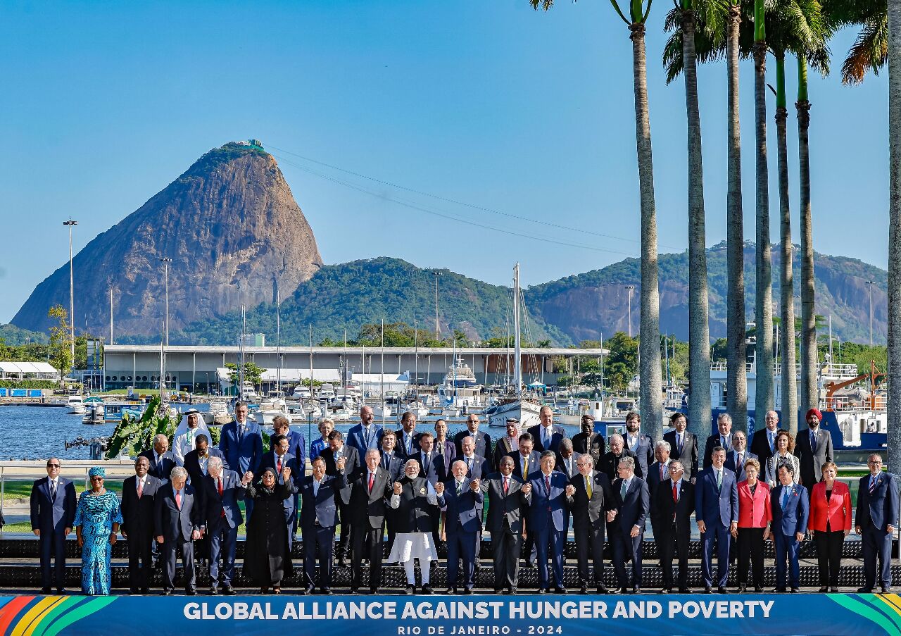 G20峰會大合照習近平站C位 不見拜登與加義總理