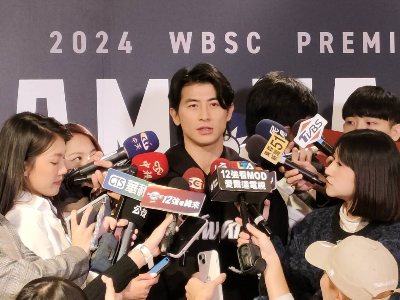 台灣英雄載譽歸國 陳傑憲感謝球迷熱情支持