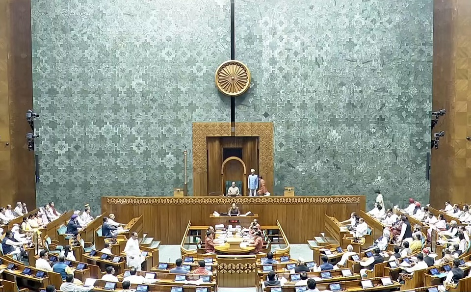 阿達尼集團涉行賄爭議 印度國會被迫暫時休會