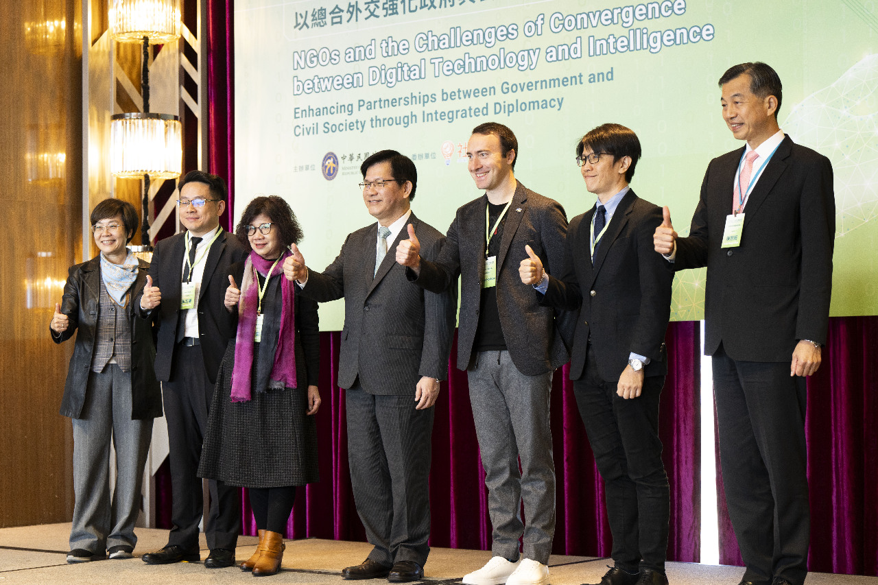 外交部「2024 NGO領袖論壇」 林佳龍：推動總合外交 NGO不可或缺