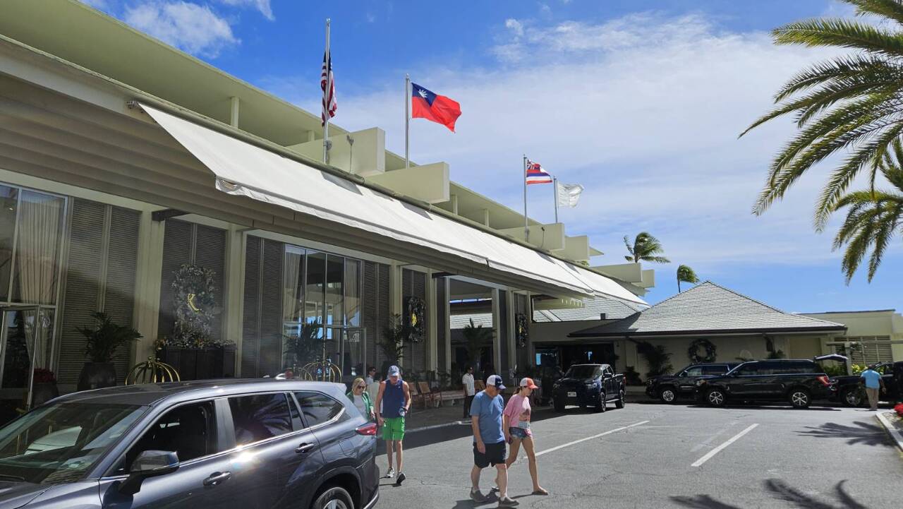 賴總統抵夏威夷過境 僑胞熱烈歡迎