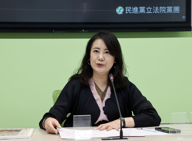 老人免繳健保費修法國民黨喊卡 民進黨指此修法為立院最大惡例