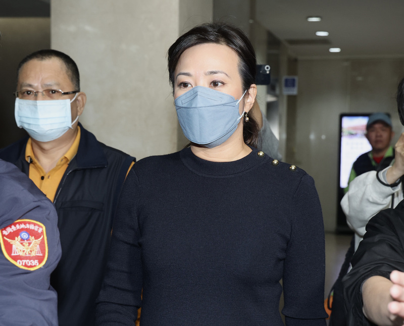 柯文哲政治獻金案作證  吳欣盈複訊1小時後請回