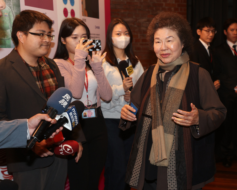 陳菊右腎長腫瘤與腦血管阻塞 目前接受高醫照護中健康穩定
