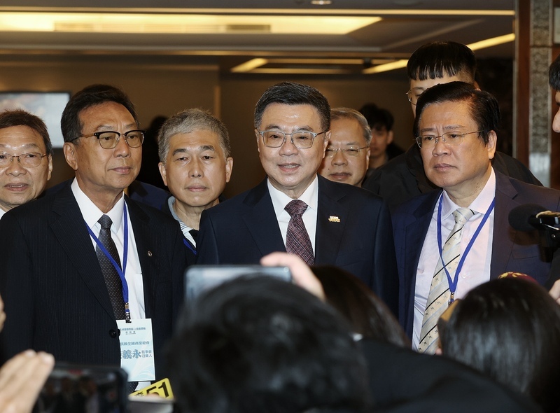 與商業領袖座談 卓揆透露總統出國前有重要交代