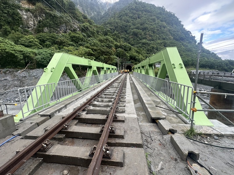 西小清水溪橋重建完成 北迴線21日恢復雙線通行