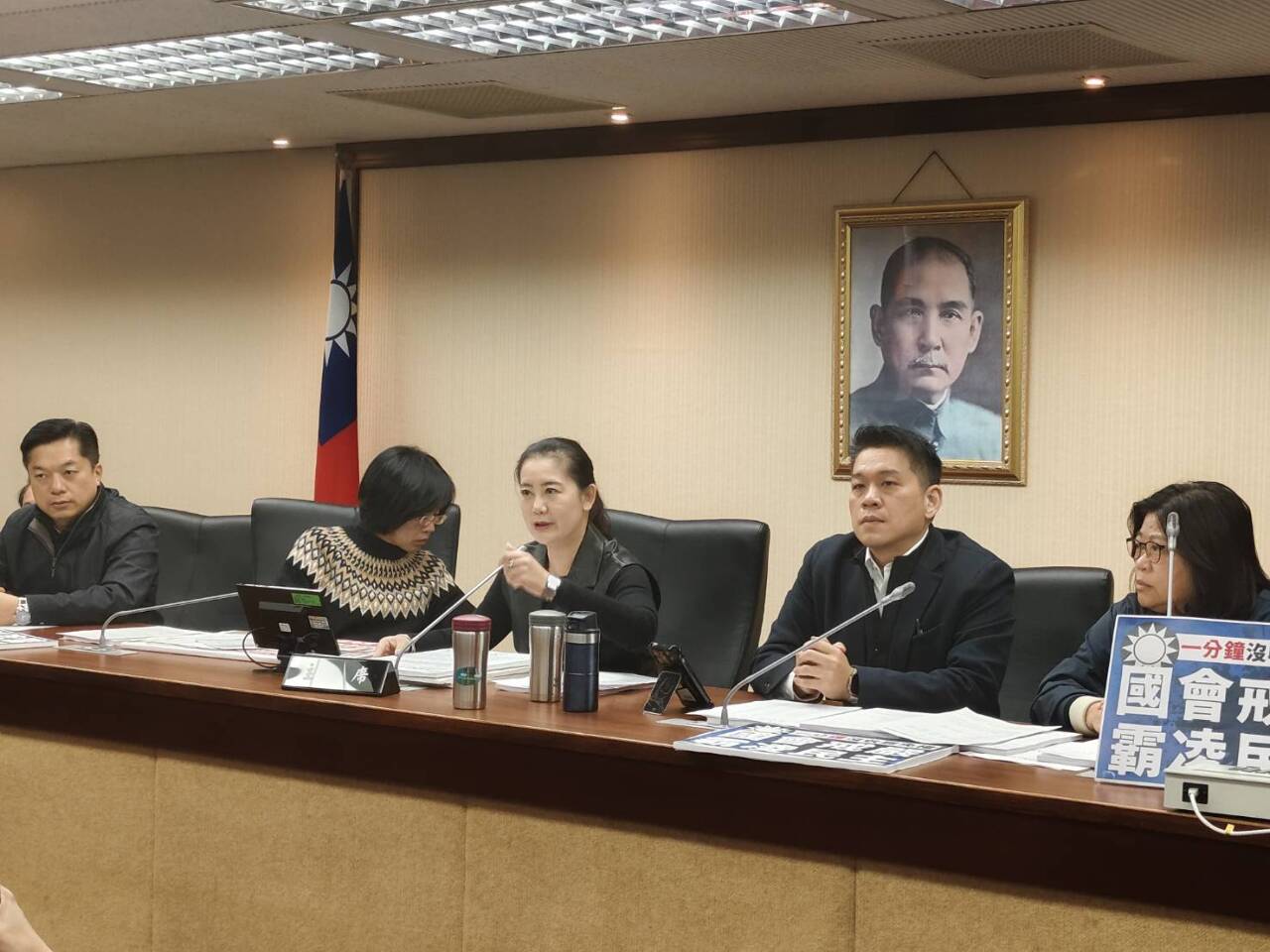 選罷法議事錄大戰 民進黨要求退回重審 國民黨批癱瘓議事