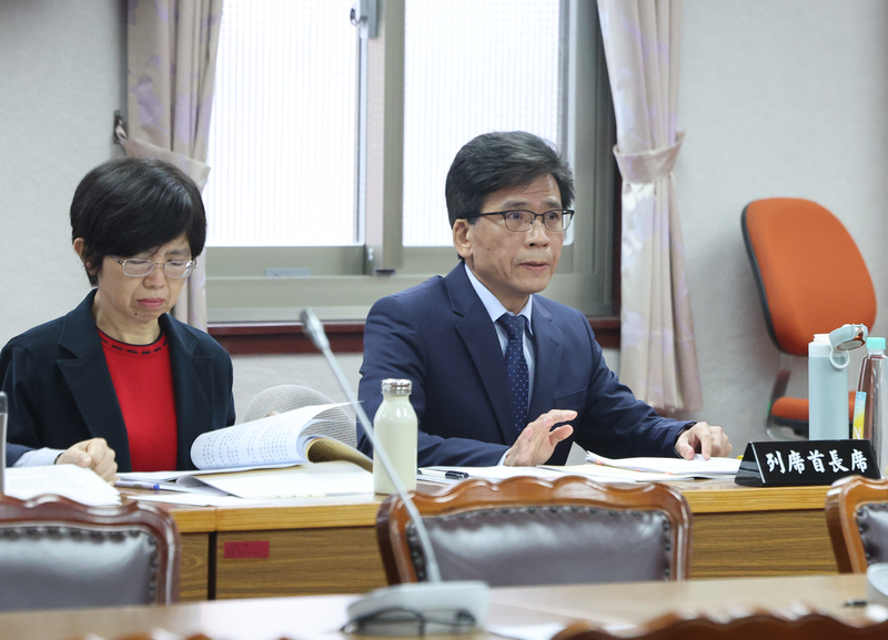 聯準會明年降息趨緩股市哀 彭金隆：上市櫃營收逼40兆是台股基礎
