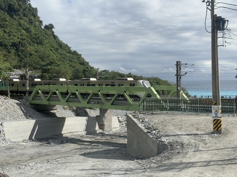 台鐵北迴線西小清水溪橋提前通車 假日增14班車