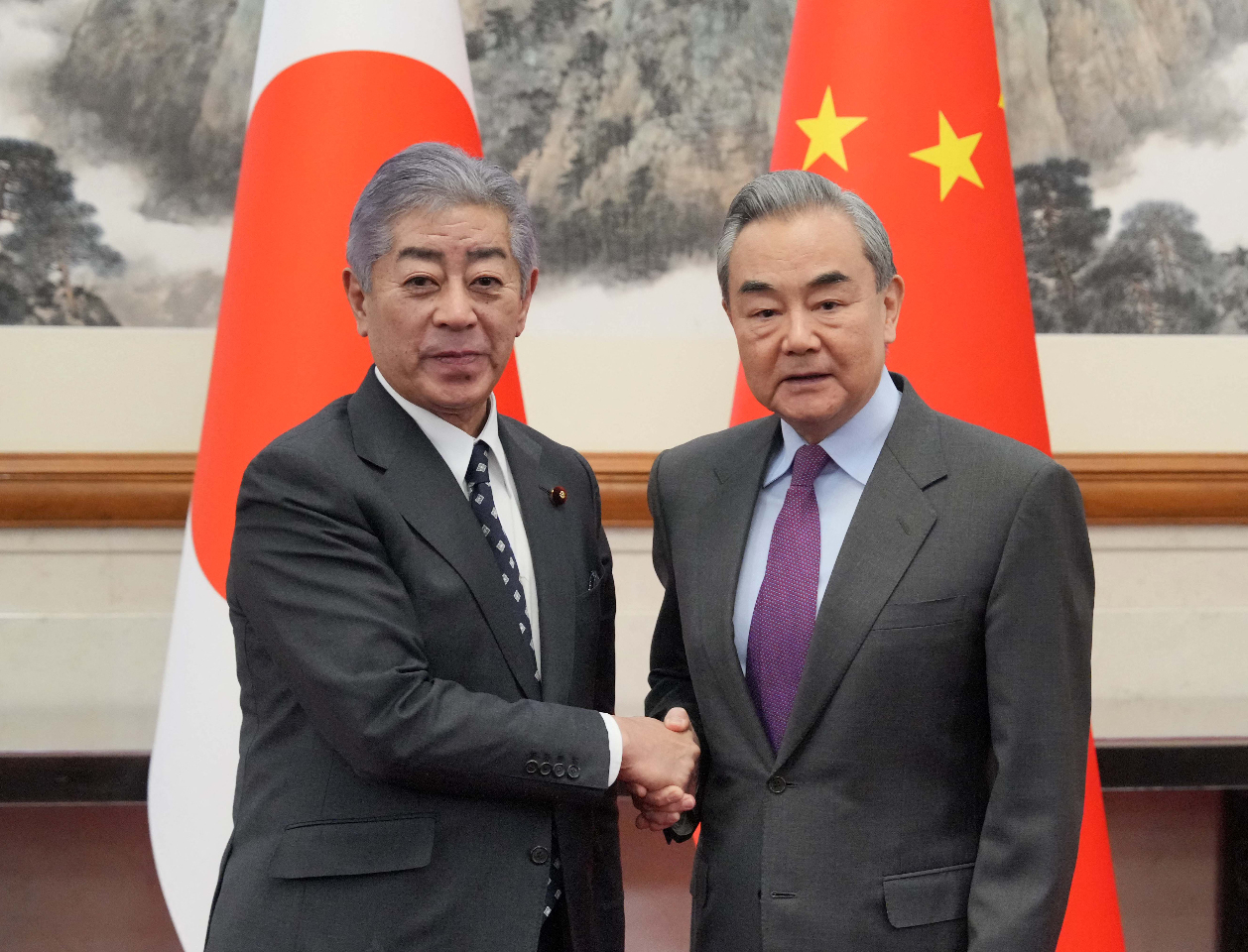 日中外長G20短時間交談 疑觸及日中韓外長會談