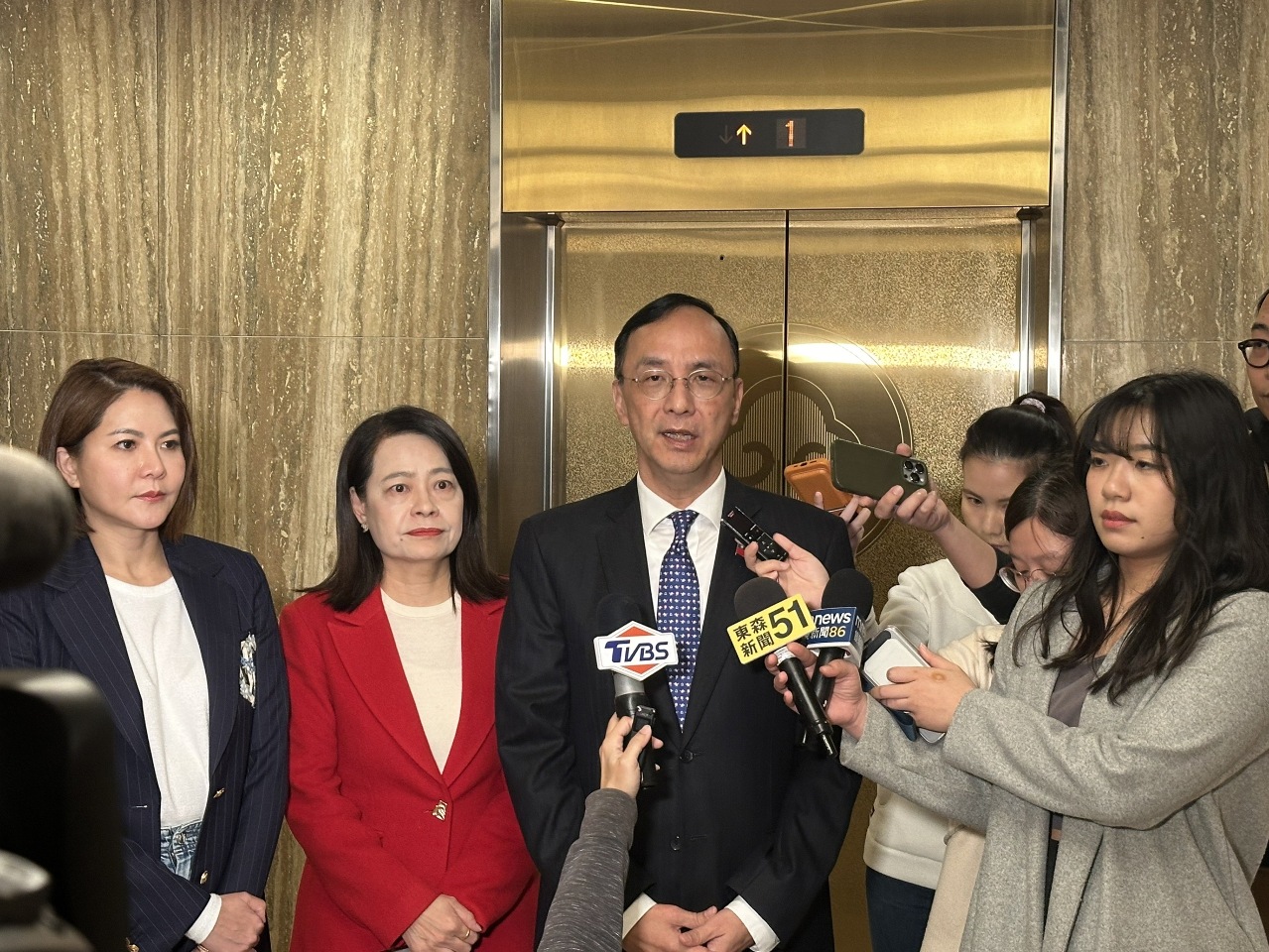 朱立倫：選罷法等法案沒有違憲 籲民進黨勿操控御用大法官