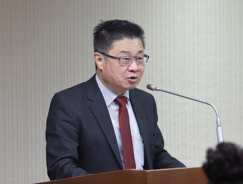 壯世代爭議致衛福部預算遭凍 呂建德：不服來辯