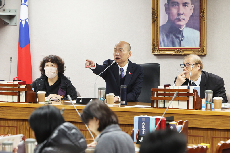 立法院通過『選罷法』、『財政收支劃分法』、『憲法訴訟法』等爭議法案的面面觀
