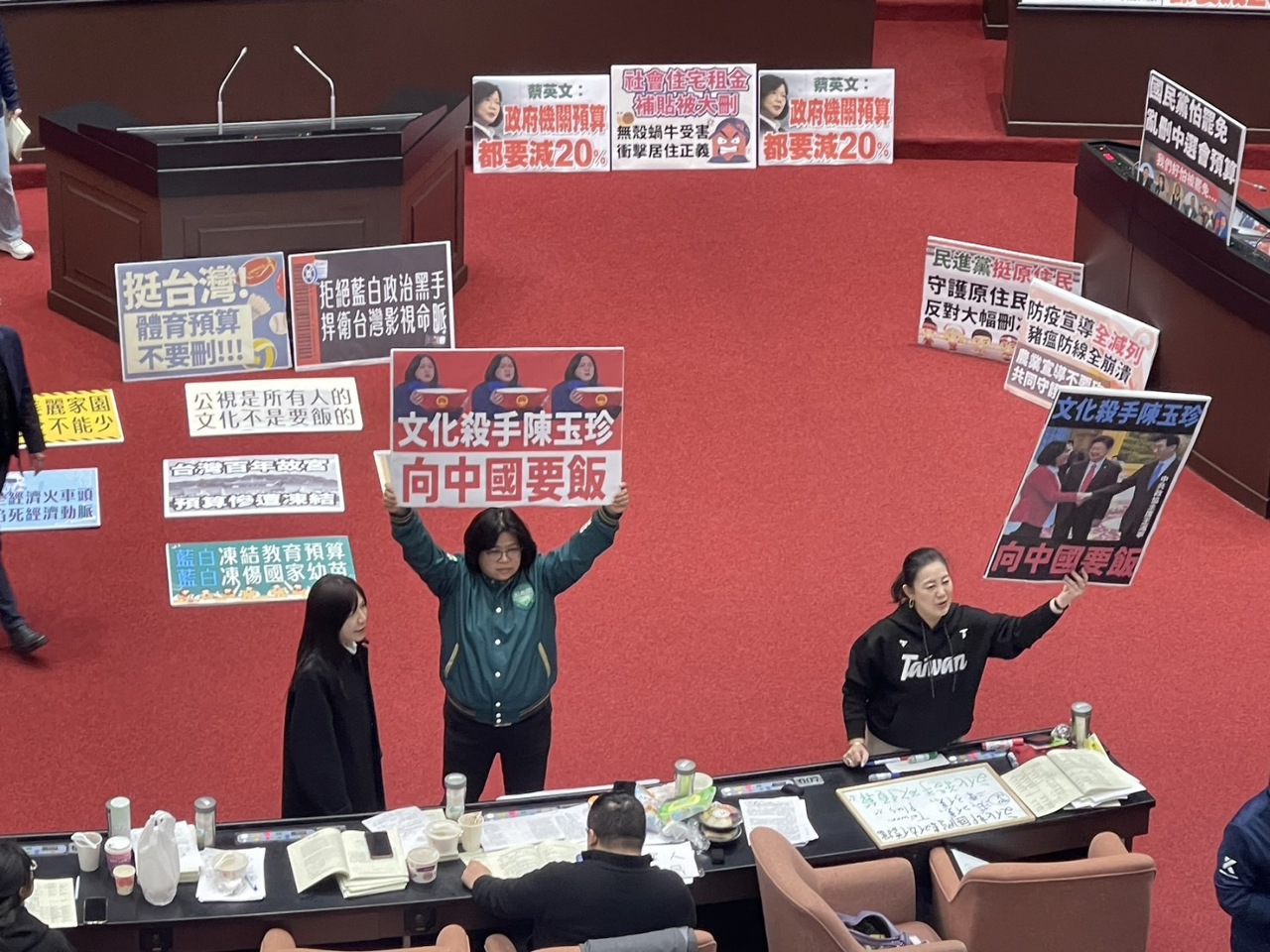 立法院表決大戰 公視預算遭刪2300萬並凍結5.7億
