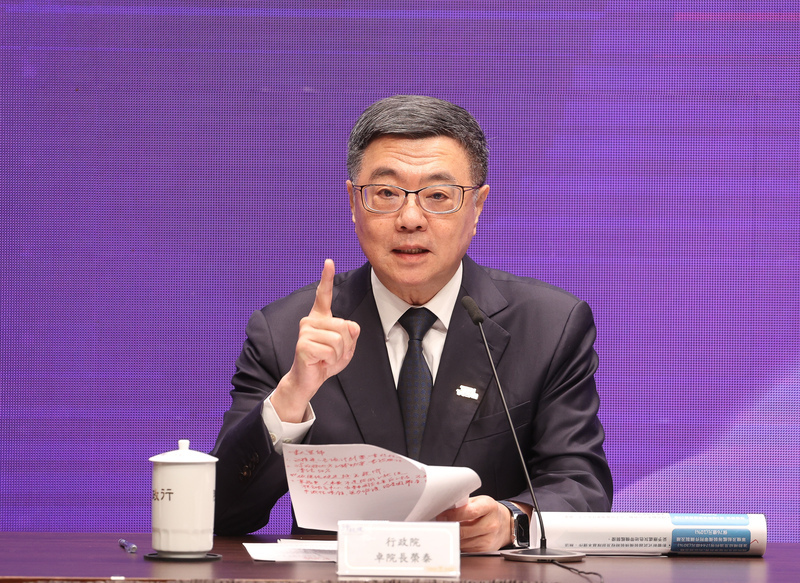 總預算被刪幾千億 行政院長卓榮泰開轟黃國昌「忙選黨主席」忘政府新做了多少事 川普開工簽署法案文件 川普2.0正式來臨