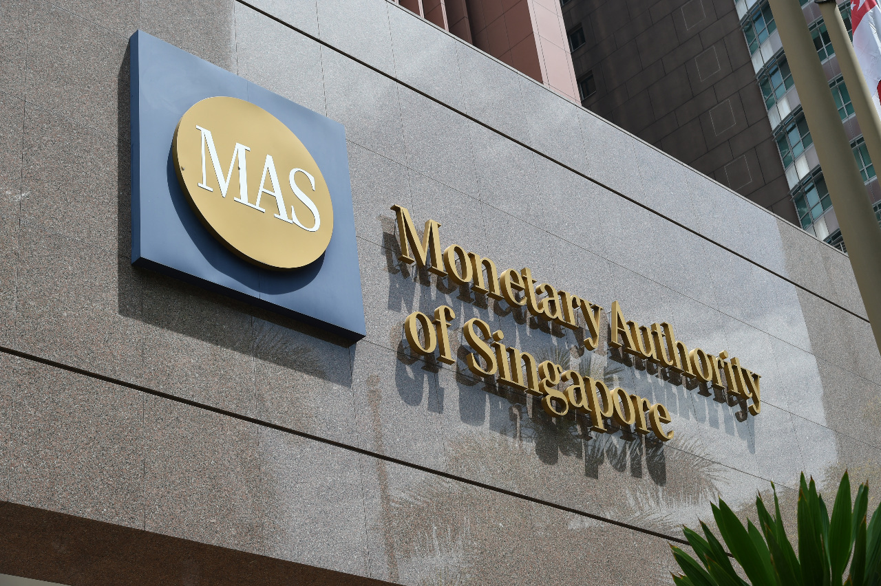 5年來首度 新加坡金管局宣布放寬貨幣政策