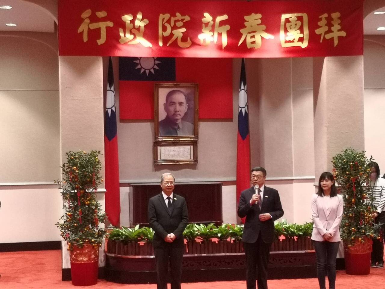 政院新春團拜從簡 卓榮泰致歉盼新年喜氣化解政治僵局