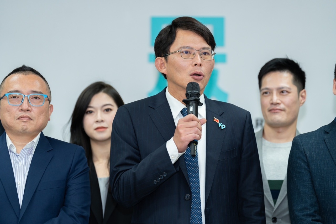 黃國昌就任民眾黨黨主席 宣布前立委賴香伶任政策會執行長