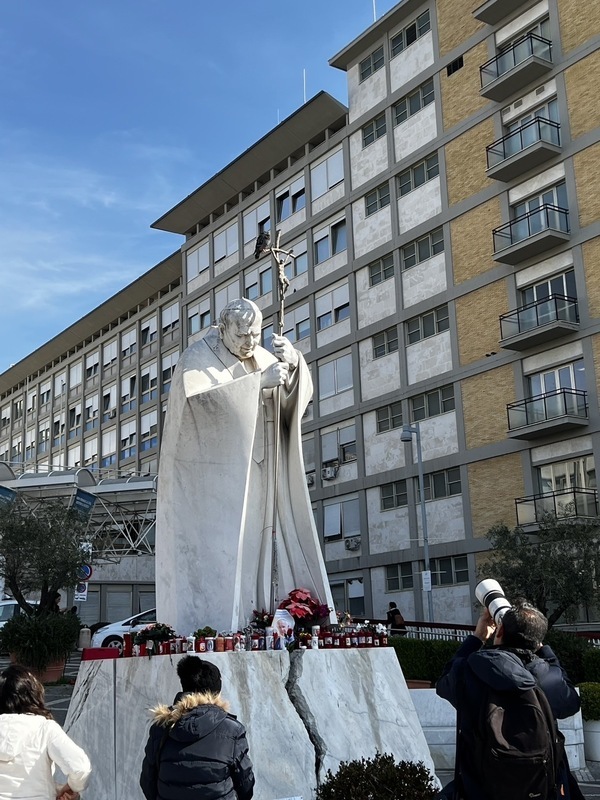 一起聽世界／教宗病情反覆  羅馬教廷的接班與挑戰
