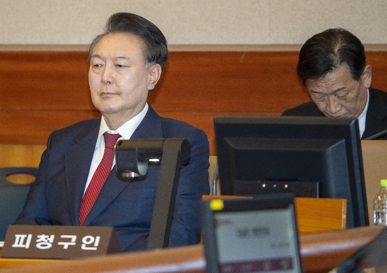 尹錫悅出席內亂案首次庭審 專家：恐面臨漫長審判