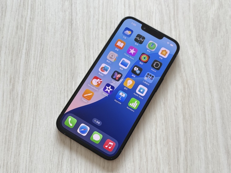 川普關稅戰施壓iPhone製造去中化 牽動鴻海產線布局