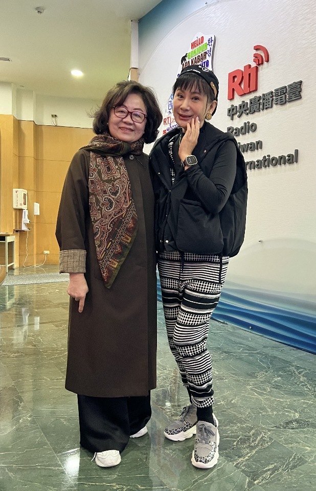 陳亞蘭 公益戲台辦桌的緣起...