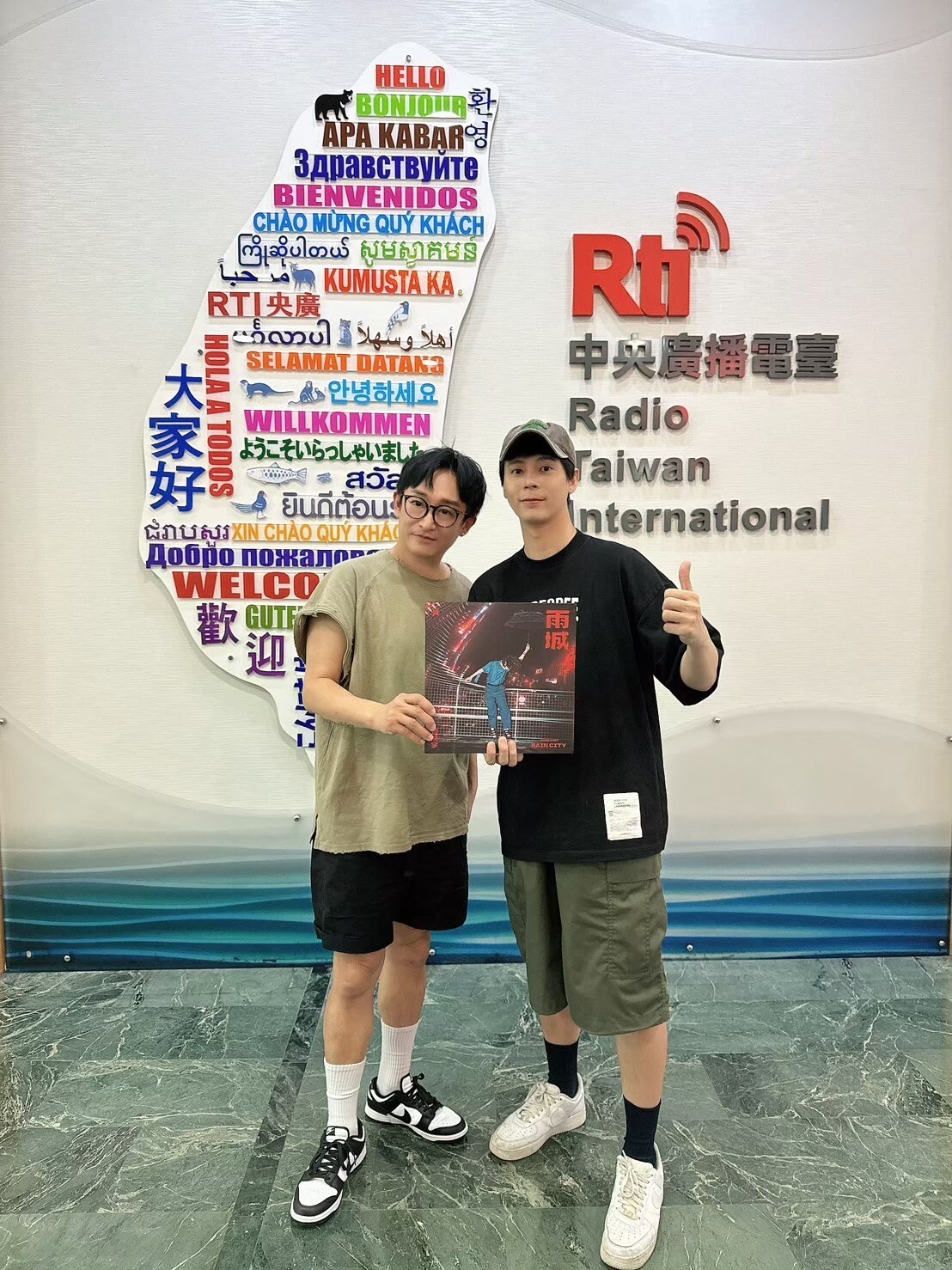從戲劇走入演藝之路，從音樂創作找到自己，每一個角色每一首歌都是生命最好的禮物