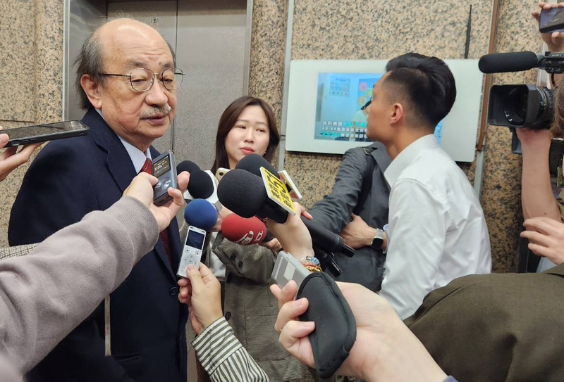 卓揆指下鄉宣講與罷免無關 柯建銘：看似無關、互為表裡
