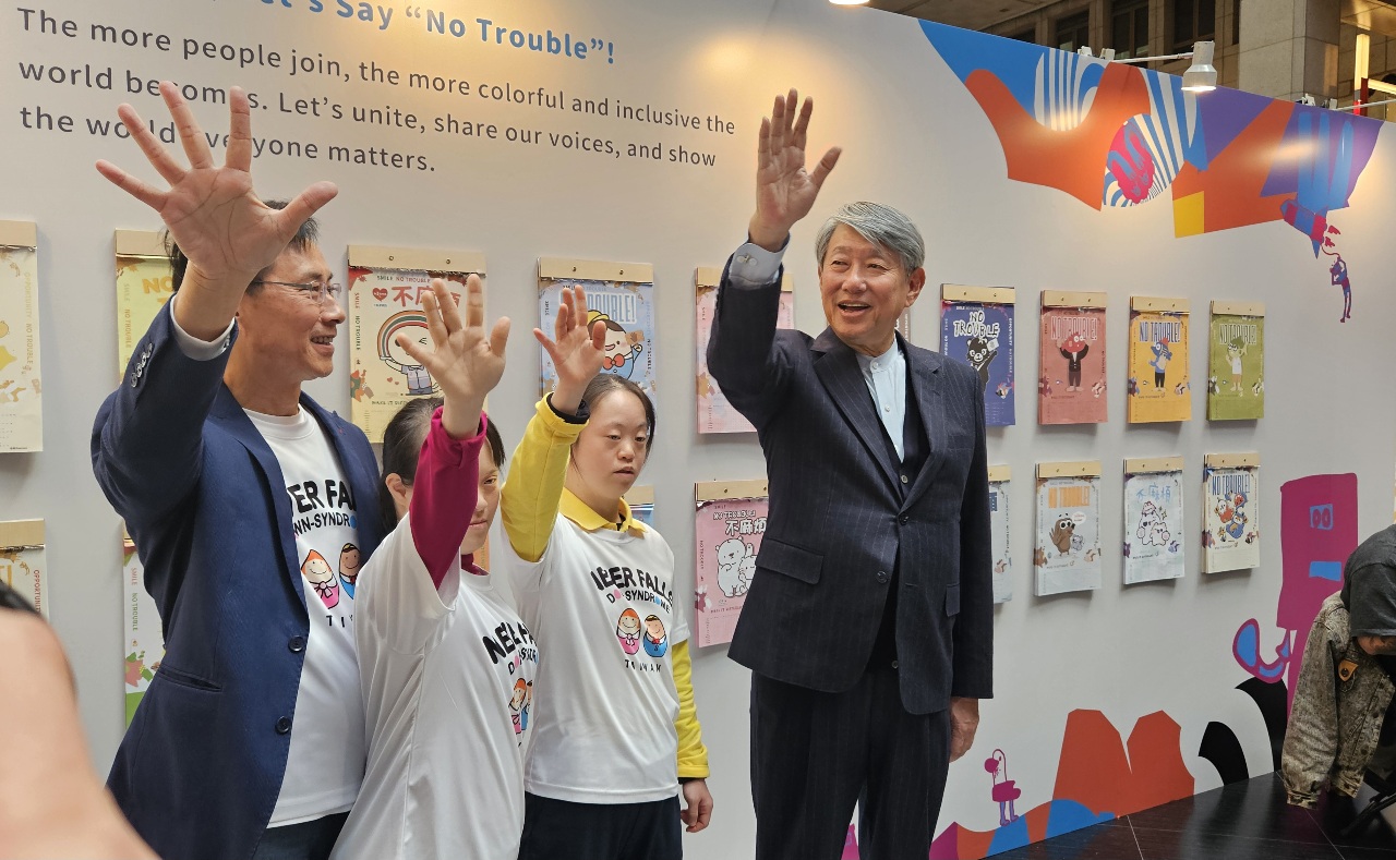 參觀唐氏症特展再度致歉 郭智輝：號召企業響應採購基金會商品