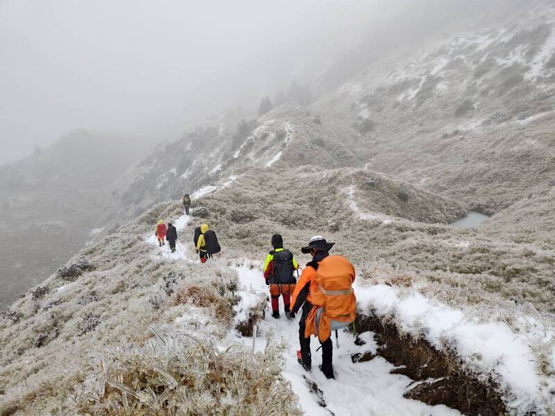 雪季未帶裝備釀災   最重罰禁入園3年