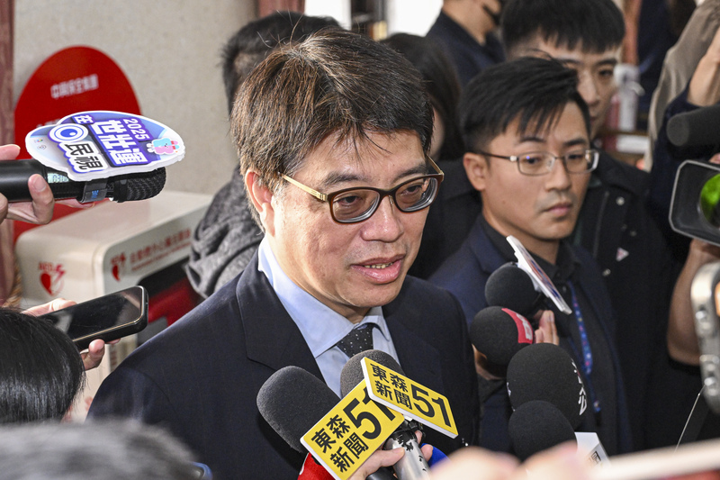 中配「小微」尚未離境 邱垂正：尊重移民署依法行政籲國人勿標籤化