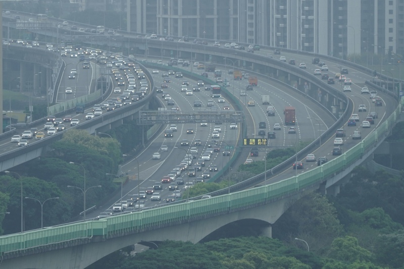 6日收假日  高公局估國道13路段易壅塞