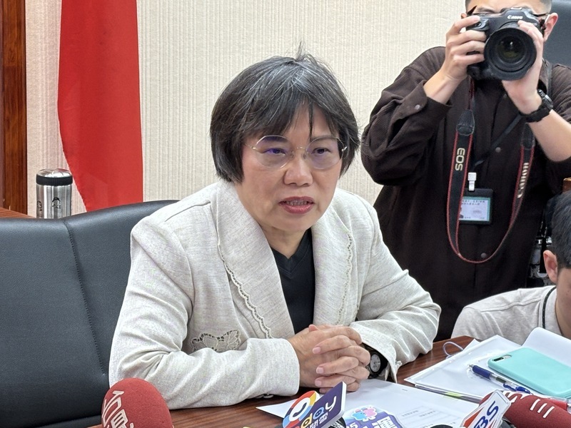 民進黨立委提案中配入籍須放棄原國籍 劉世芳：可參考的方向