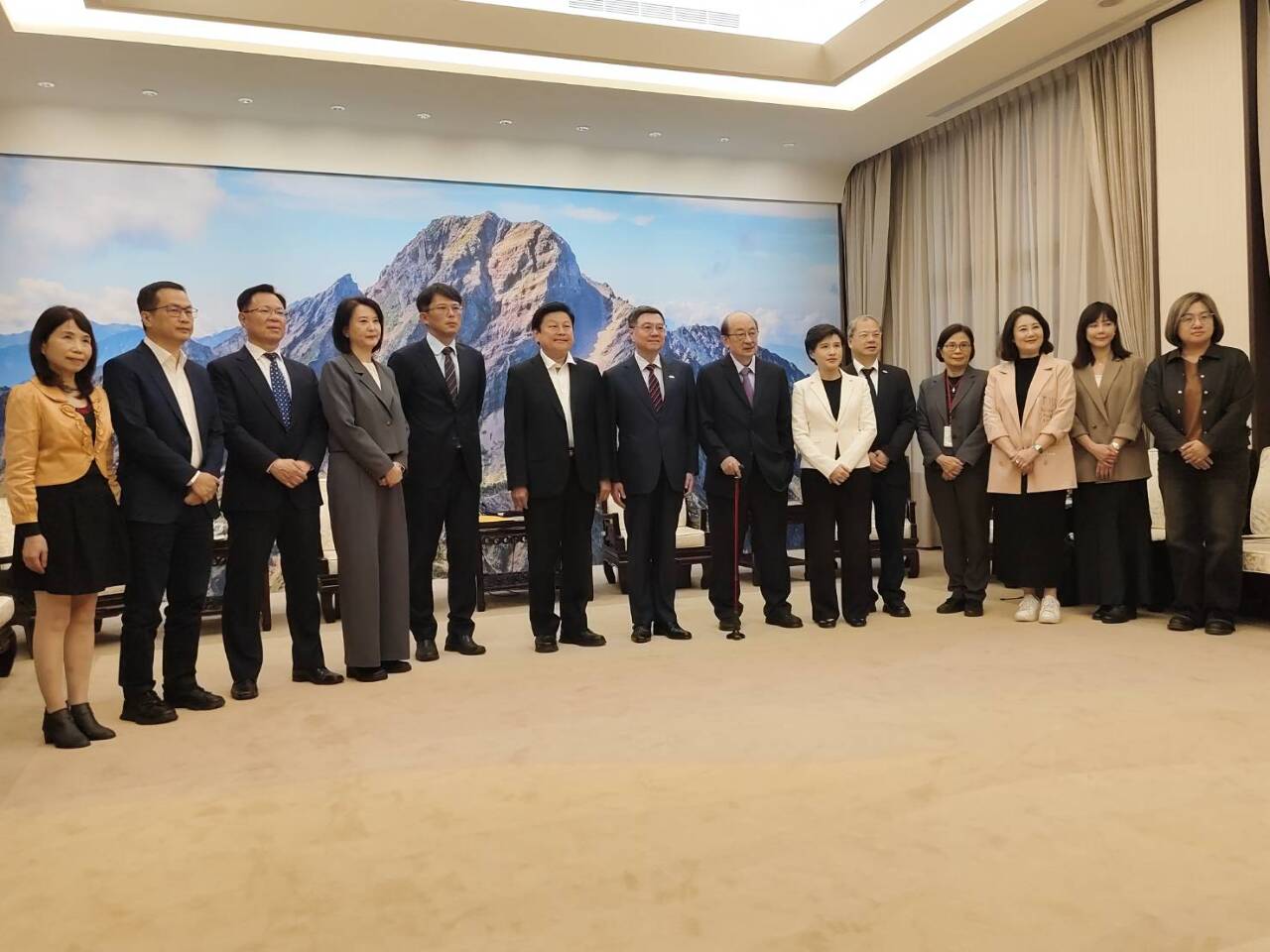 朝野共商關稅衝擊 政院：涉及特別預算編列部分盼國會支持
