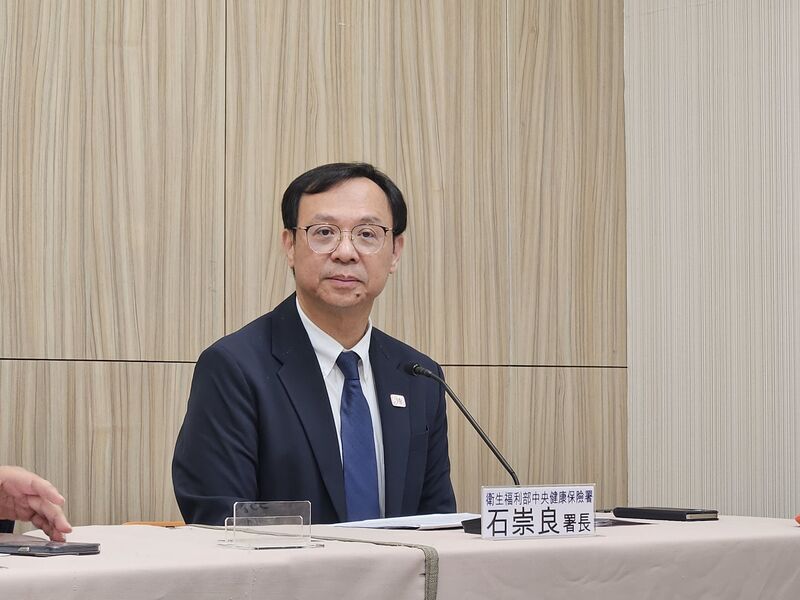 醫師加班費免稅 總工時50%為限最快2026年報稅適用
