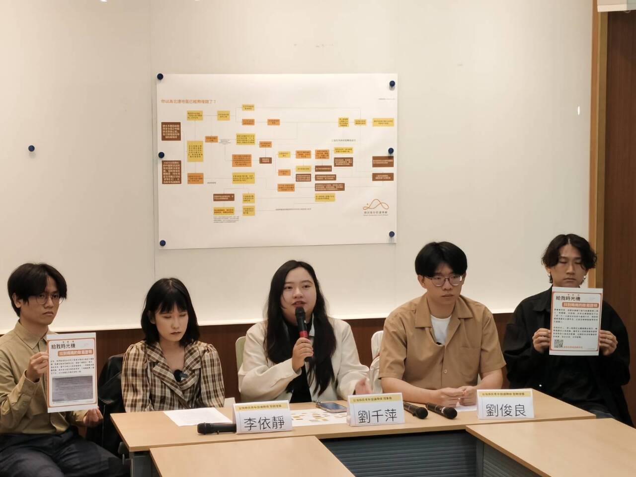 中配除籍補件引焦慮 移青陣5大訴求盼延長期限