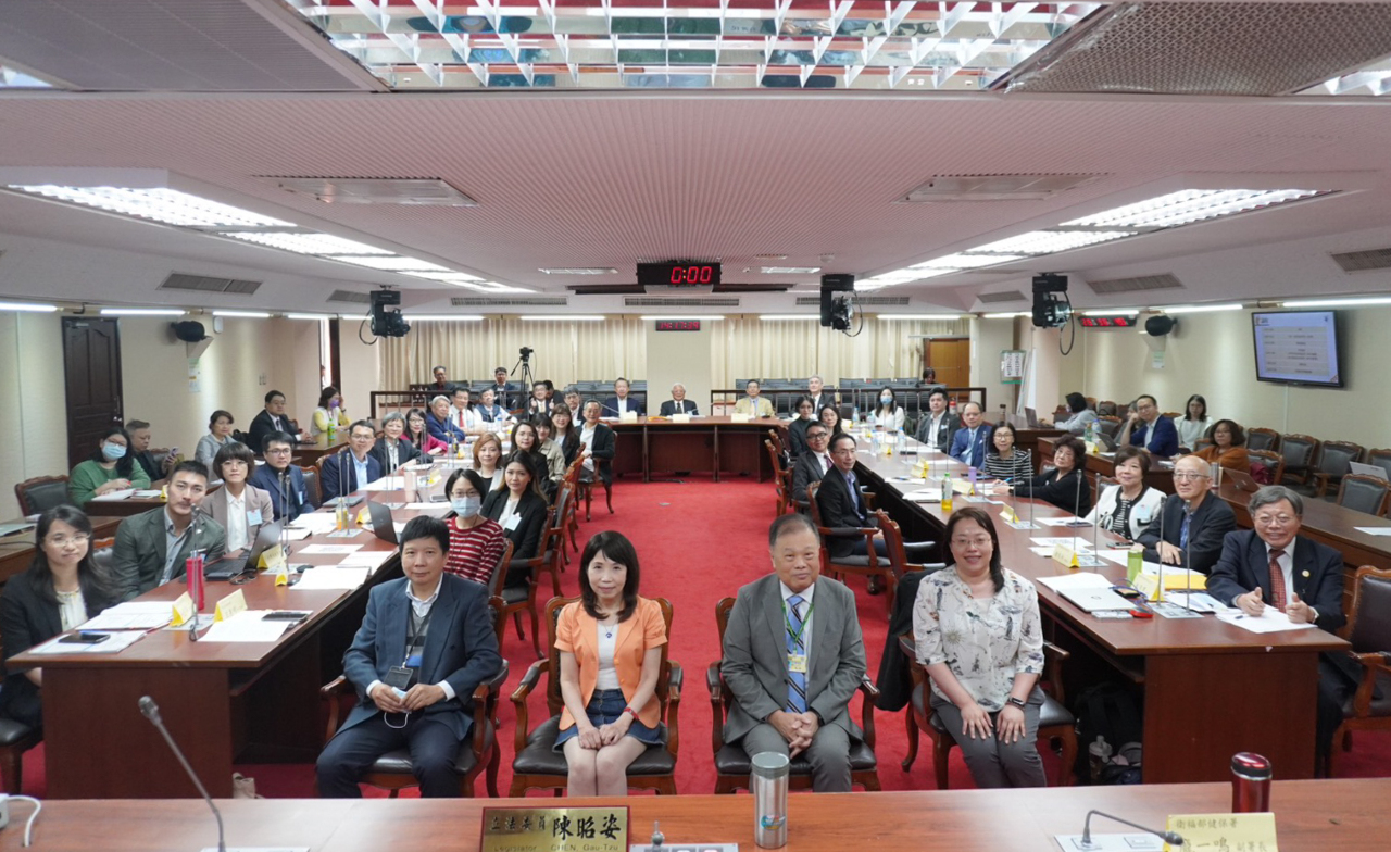 藥價差失衡掀改革聲浪　立委籲健保署訂定合理管控機制