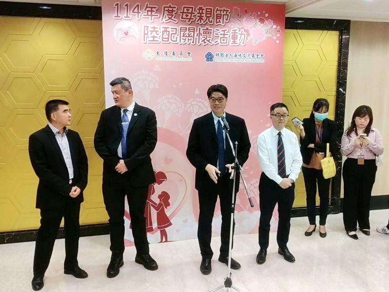 邱垂正：陸配擁有合法身分 才能真正安居樂業