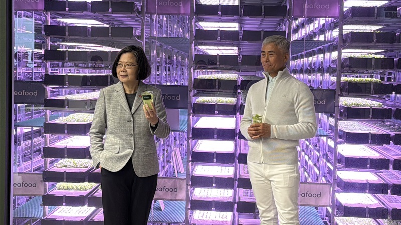 蔡英文參訪立陶宛垂直農場 見證台立農業科技合作成果