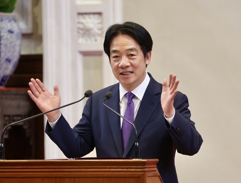賴政府執政滿週年 藍民調近5成盼內閣改組 綠委肯定政院團隊努力