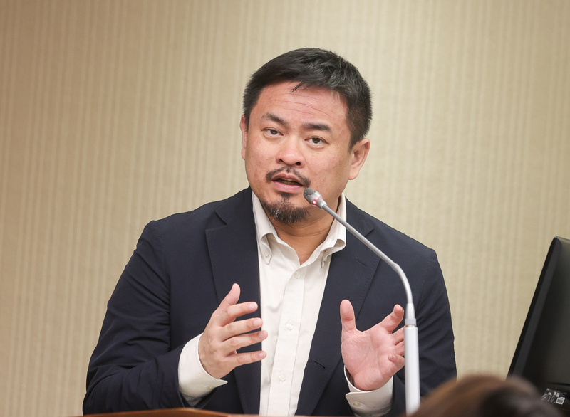 AI篩選履歷恐有歧視偏見 勞動部下半年提出3指引
