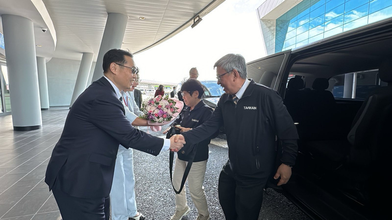 陳建仁抵羅馬會晤史瓦帝尼總理 18日出席新教宗就職