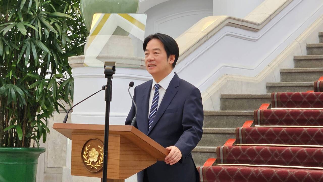 總統引述聖經箴言「鐵磨鐵 磨出刃來」喻台美關係